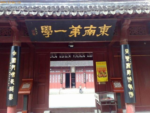 ‘星空app官网’美国加大对抗疫情力度多地电影院开始陆续关闭(图2) 星空app官方网页