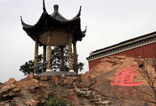 星空app官网-九死一生!那个武汉医生被刺成重伤一年后,他又回来了……(图3) 星空官方网站