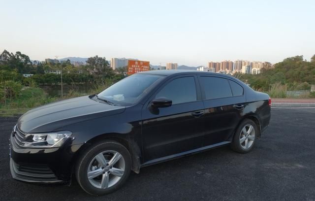 《黄金时代》汤唯受赞亚洲气质女神 谈票房:无法用数字估量“星空app官方网页”(图3) 星空app官网