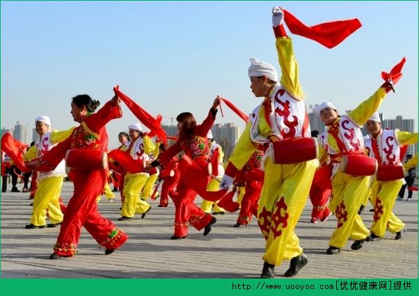 星空app官网:吴刚吴羽卿“对口相声”解锁做饭新模式 暖心父子节目首现分歧(图1) 星空官方网站