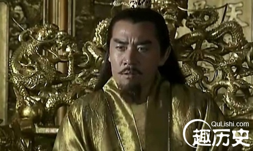 星空app官方网页-卜凡西装亮相时装周开幕式 绅士质感长腿抢镜(图1) 星空官方网站