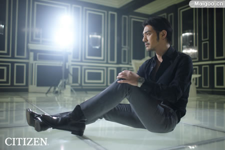 星空app官网-时装周胡兵转战佛罗伦萨 中国绅士开启“充电”模式(图2) 星空app官方网页