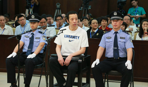 星空app官网-小演员杨承锦即将搭戏杨洋出演电影《我的“媒人”是条狗》(图2) 星空官方网站